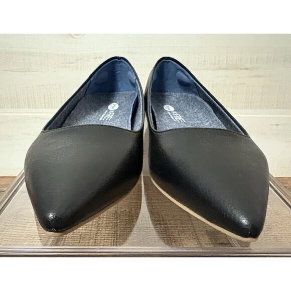 Classic Black Leather Flats - Picture 8 of 10